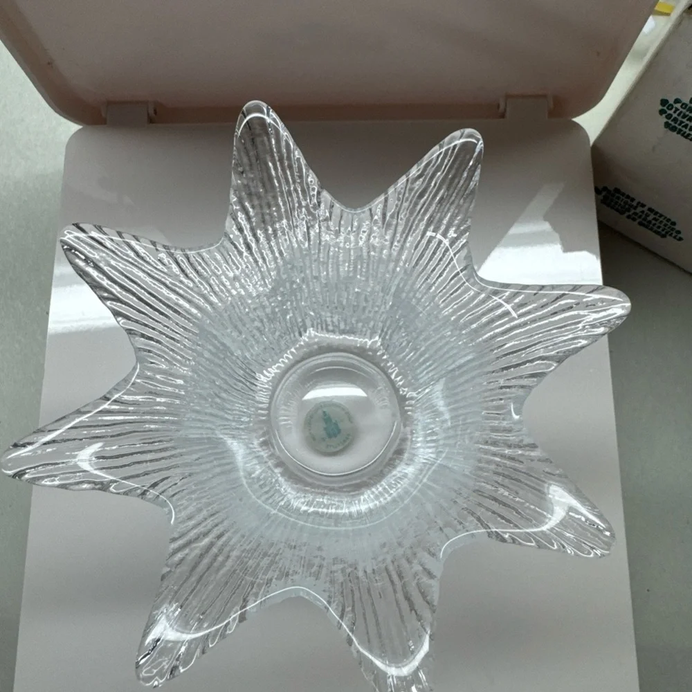 NEW PartyLite  Ice Petal Votive holder - Glass PO 282. NEW IN BOX